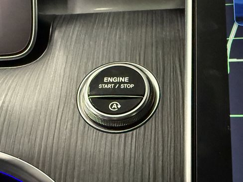 Used 2025 Mercedes-Benz CLE 53 AMG CLE 53 AMG image 39