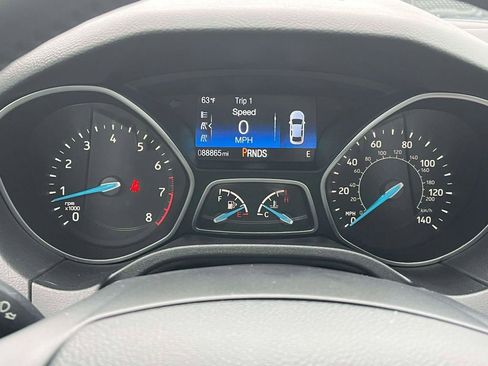 Used 2017 Ford Focus Titanium FWD image 24