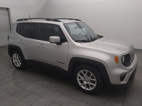 Used 2020 Jeep Renegade Latitude FWD image 11