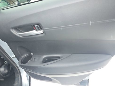 Certified 2024 Toyota Corolla Cross XLE image 17