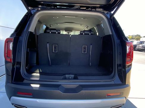 Used 2023 GMC Acadia SLT image 6