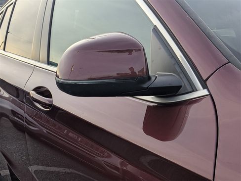 Used 2022 BMW X4 xDrive30i w/ Convenience Package image 9