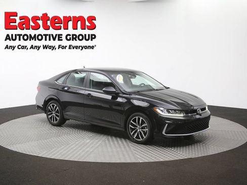 Used 2025 Volkswagen Jetta SE FWD image 47