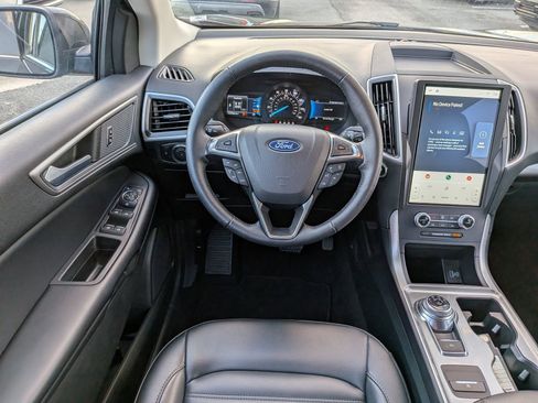 Certified 2024 Ford Edge SEL w/ Convenience Package image 18