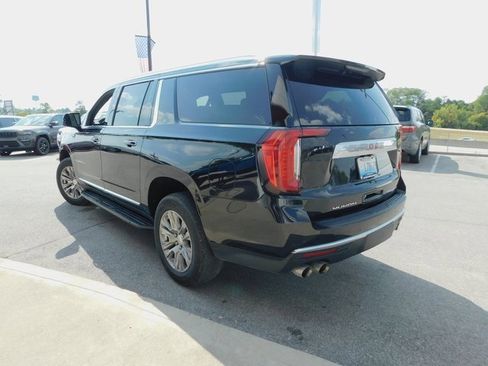 Used 2023 GMC Yukon XL Denali image 41