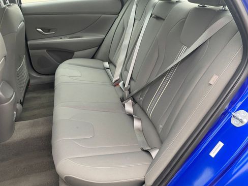 Used 2025 Hyundai Elantra SEL image 25