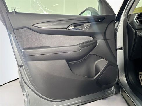 Used 2024 Chevrolet TrailBlazer LT image 26