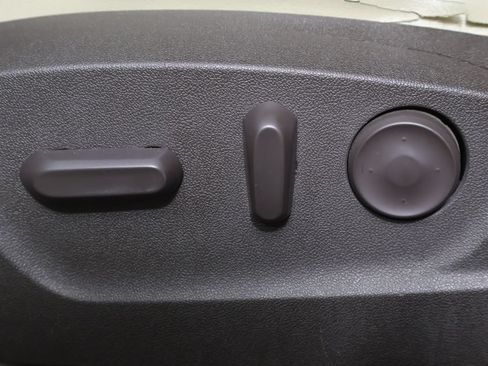 Used 2014 Chevrolet Malibu LTZ FWD image 28