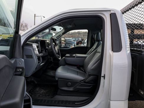 Used 2024 Ford F350 XL w/ XL Chrome Package image 11