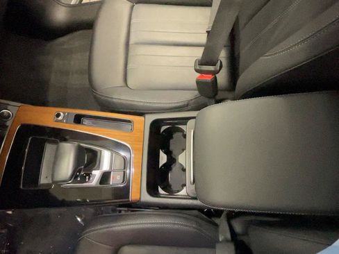 Used 2021 Audi Q5 2.0T Premium w/ Convenience Package AWD/4WD image 40