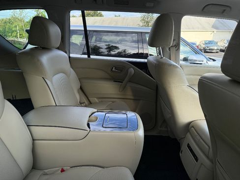 Used 2022 INFINITI QX80 Luxe w/ Cargo Package AWD/4WD image 9