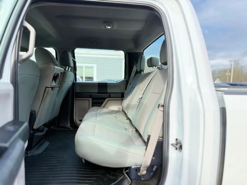 Used 2017 Ford F250 XL w/ STX Appearance Package image 9