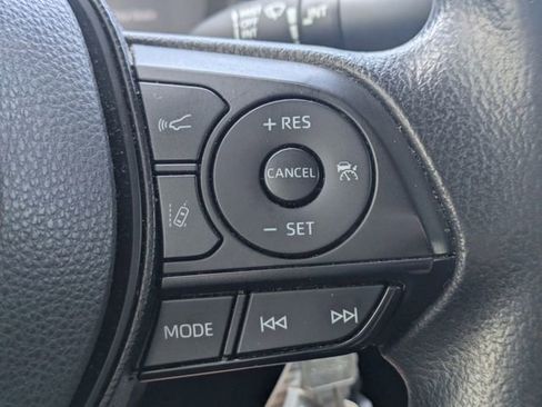 Used 2020 Toyota Corolla LE FWD image 23
