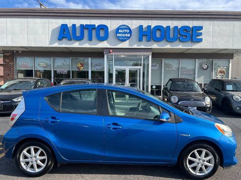 Used 2012 Toyota Prius C Three FWD image 11