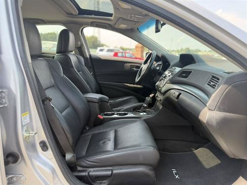 Used 2014 Acura ILX w/ Technology Package FWD image 19