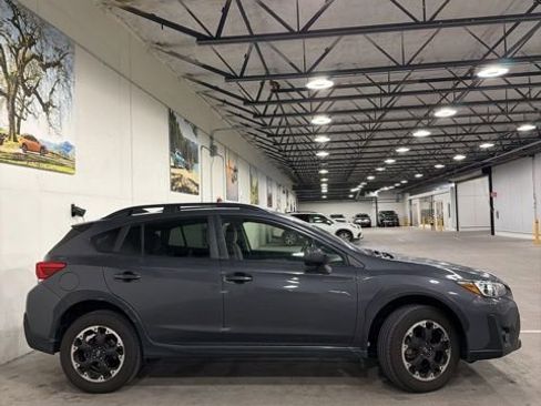 Used 2021 Subaru Crosstrek 2.0i Premium w/ Moonroof Package image 4