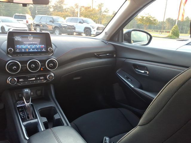 Used 2024 Nissan Sentra SR FWD image 9