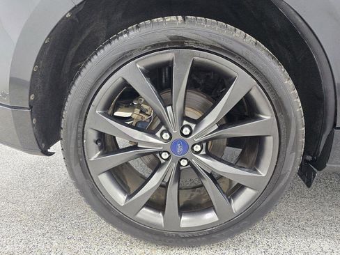 Used 2015 Ford Edge Sport w/ Equipment Group 401A FWD image 31