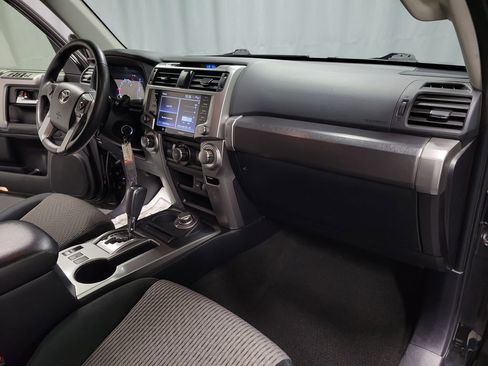 Used 2020 Toyota 4Runner SR5 image 22
