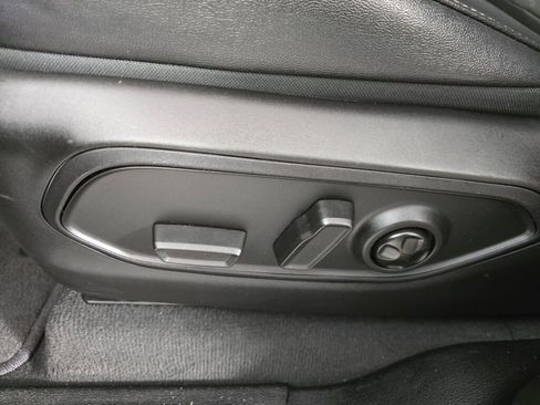 Used 2024 Jeep Grand Cherokee Altitude image 21