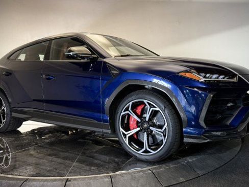 Used 2022 Lamborghini Urus image 27