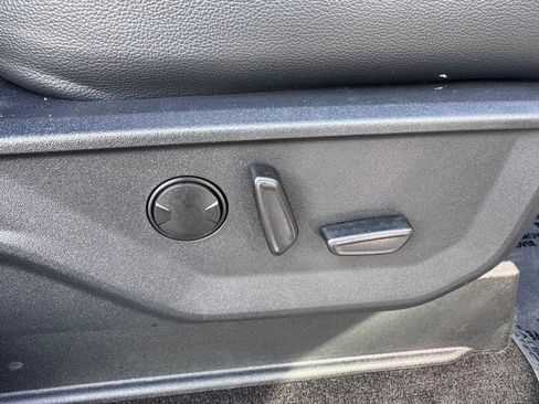 Used 2022 Ford F150 4x4 SuperCrew image 25