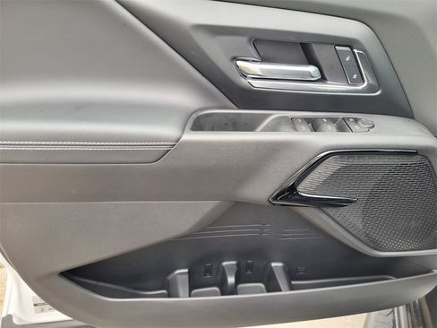 New 2026 Chevrolet Silverado EV LT image 19