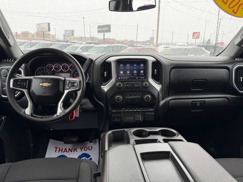 Used 2020 Chevrolet Silverado 3500 LT image 36