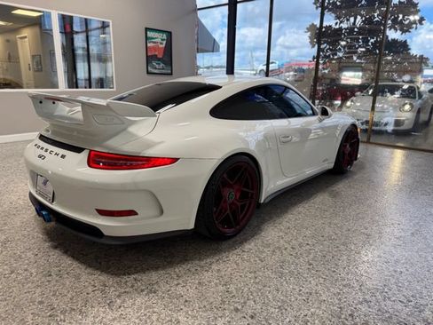 Used 2015 Porsche 911 GT3 w/ Sound Package Plus RWD image 10