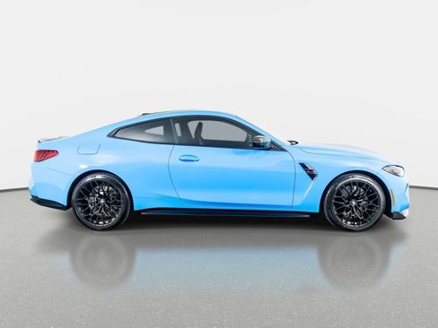 Used 2025 BMW M4 CS AWD/4WD image 5