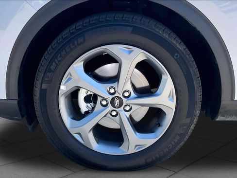 Used 2025 Ford Escape ST-Line FWD image 11