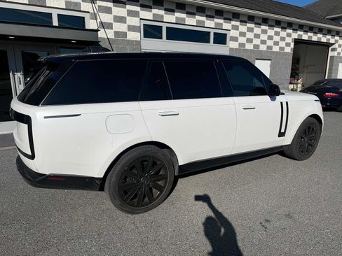 Used 2024 Land Rover Range Rover Long Wheelbase Autobiography AWD/4WD image 6