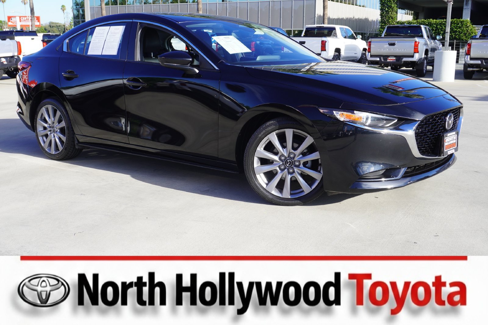 Used 2025 MAZDA MAZDA3 s FWD image 1