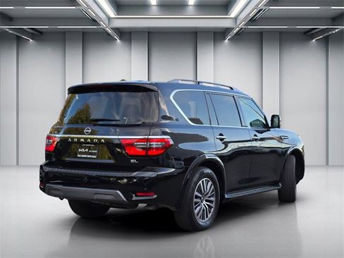Used 2023 Nissan Armada SL image 3