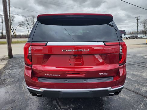 Certified 2025 GMC Yukon Denali image 4