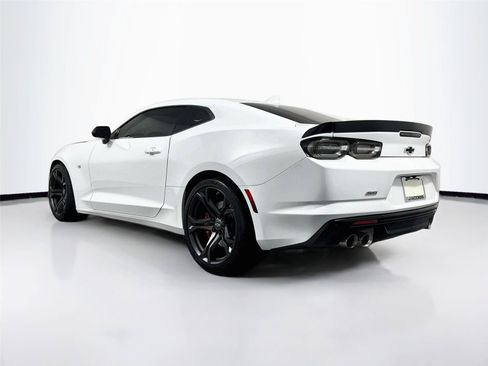 Used 2023 Chevrolet Camaro SS RWD image 3