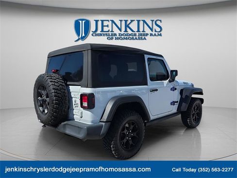 Certified 2022 Jeep Wrangler Willys image 3