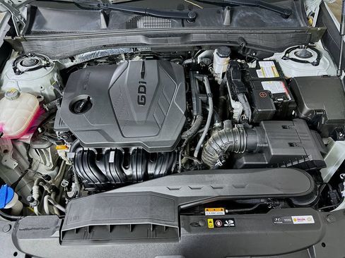 Used 2025 Hyundai Sonata SEL FWD image 9