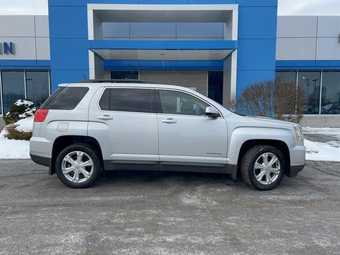 Used 2017 GMC Terrain SLE w/ Driver Alert Package I image 8