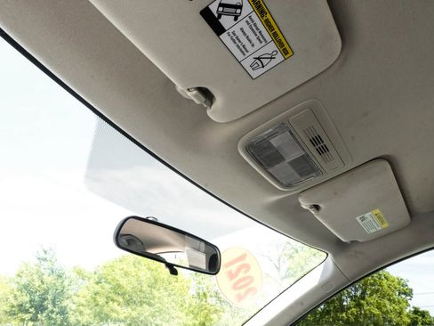 Used 2021 Honda HR-V LX image 37