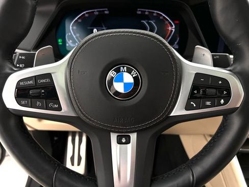 Used 2022 BMW X6 xDrive40i w/ Executive Package AWD/4WD image 16