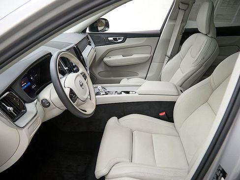 Certified 2024 Volvo XC60 T8 Ultimate w/ Protection Package Premier image 19