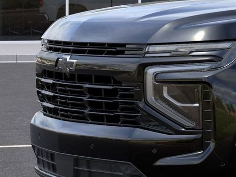 New 2026 Chevrolet Suburban RST image 13