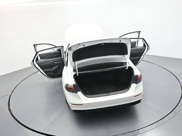 Used 2023 Honda Accord EX image 47