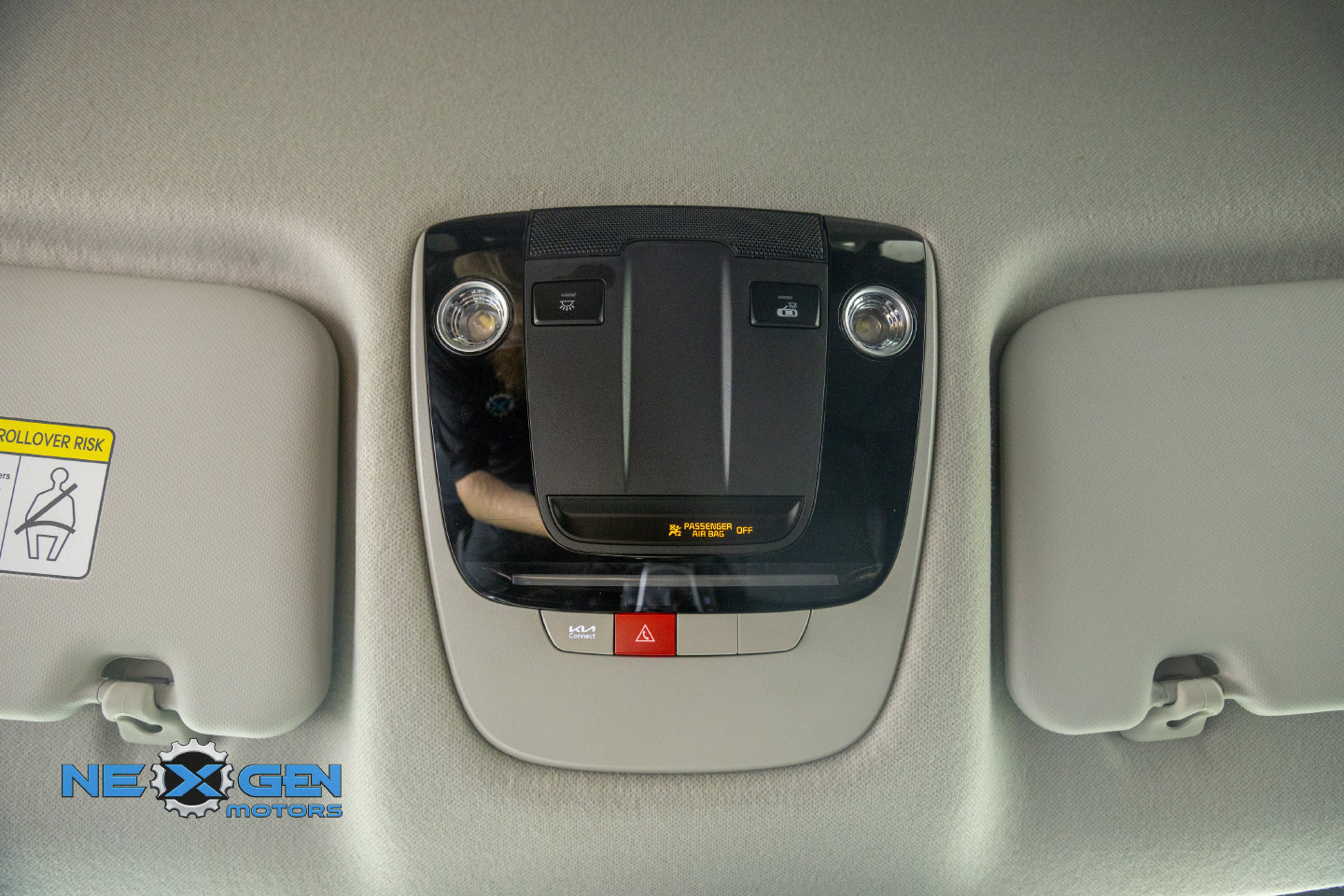 Used 2025 Kia Seltos S AWD/4WD image 24