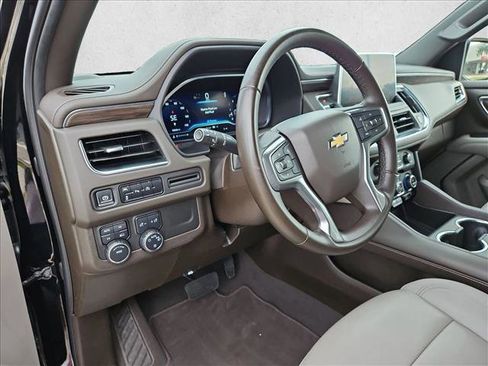 Used 2024 Chevrolet Suburban LT AWD/4WD image 10