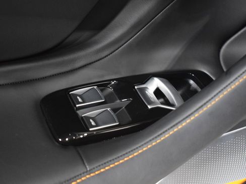 New 2026 McLaren GTS RWD image 37