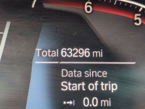 Used 2022 BMW 330i Sedan w/ Driving Assistance Package image 27