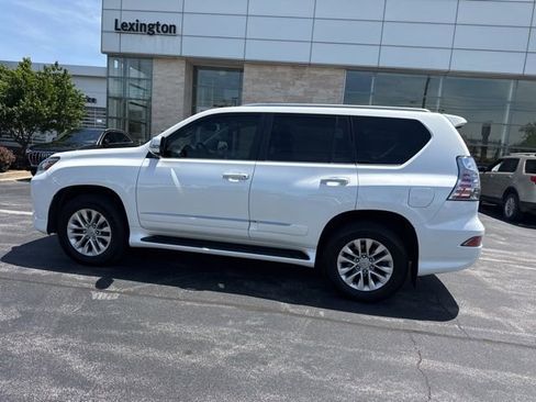 Used 2018 Lexus GX 460 Premium w/ Premium Package AWD/4WD image 9