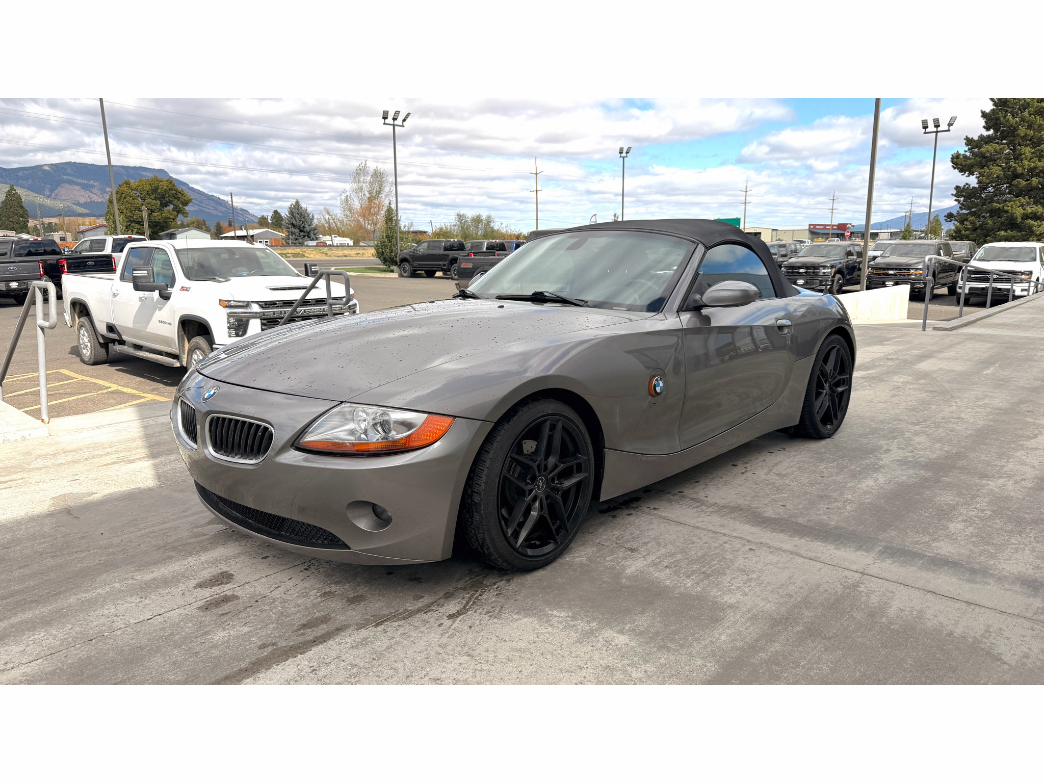 Used 2003 BMW Z4 3.0i RWD image 3